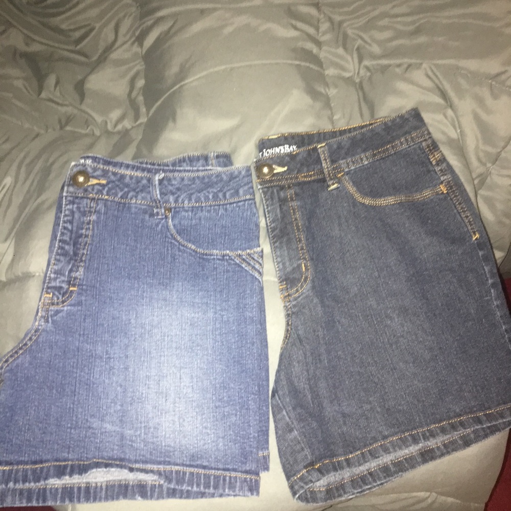 Women’s size 14 Saint johns bay shorts like new